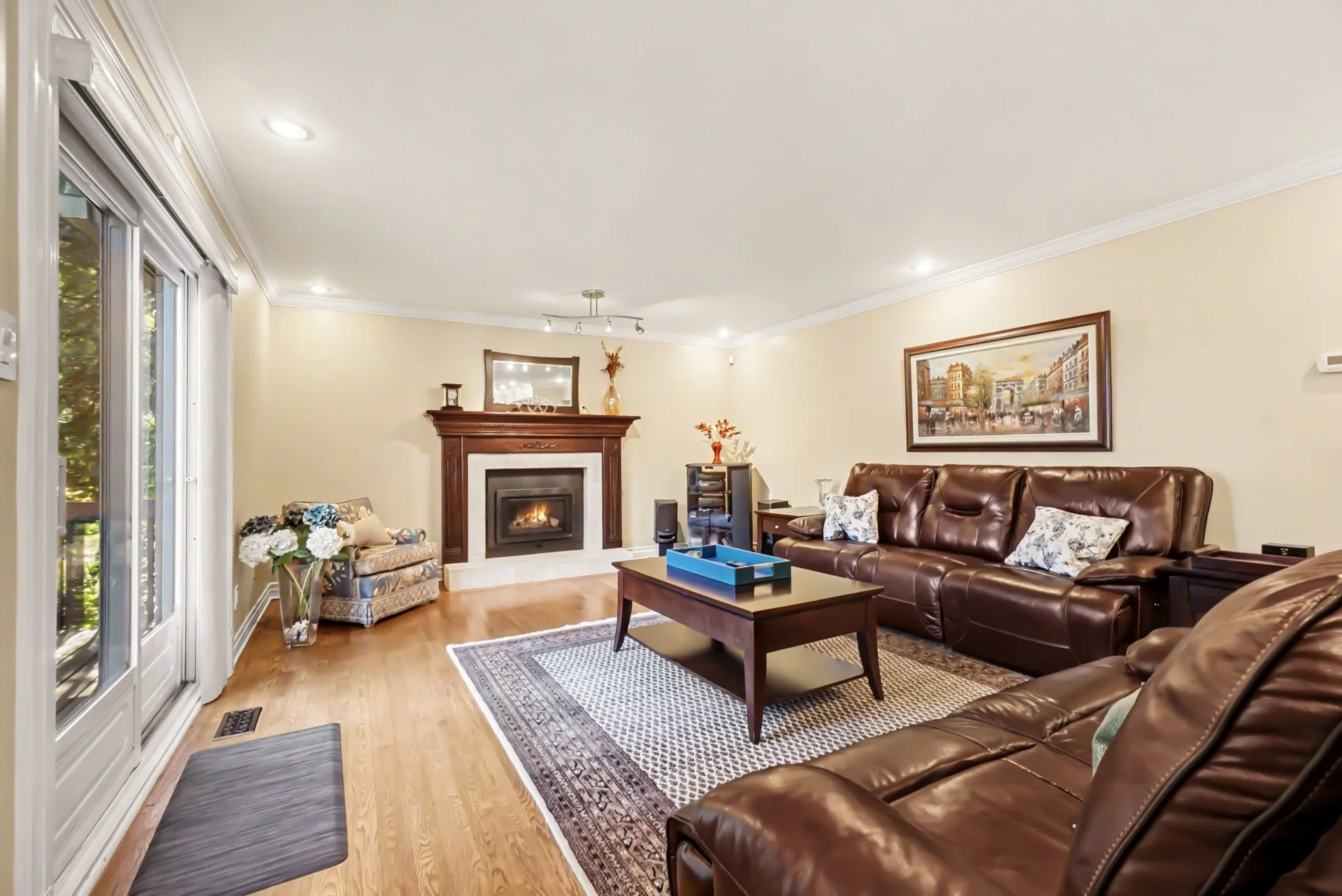 Living at 24 Belleview Drive